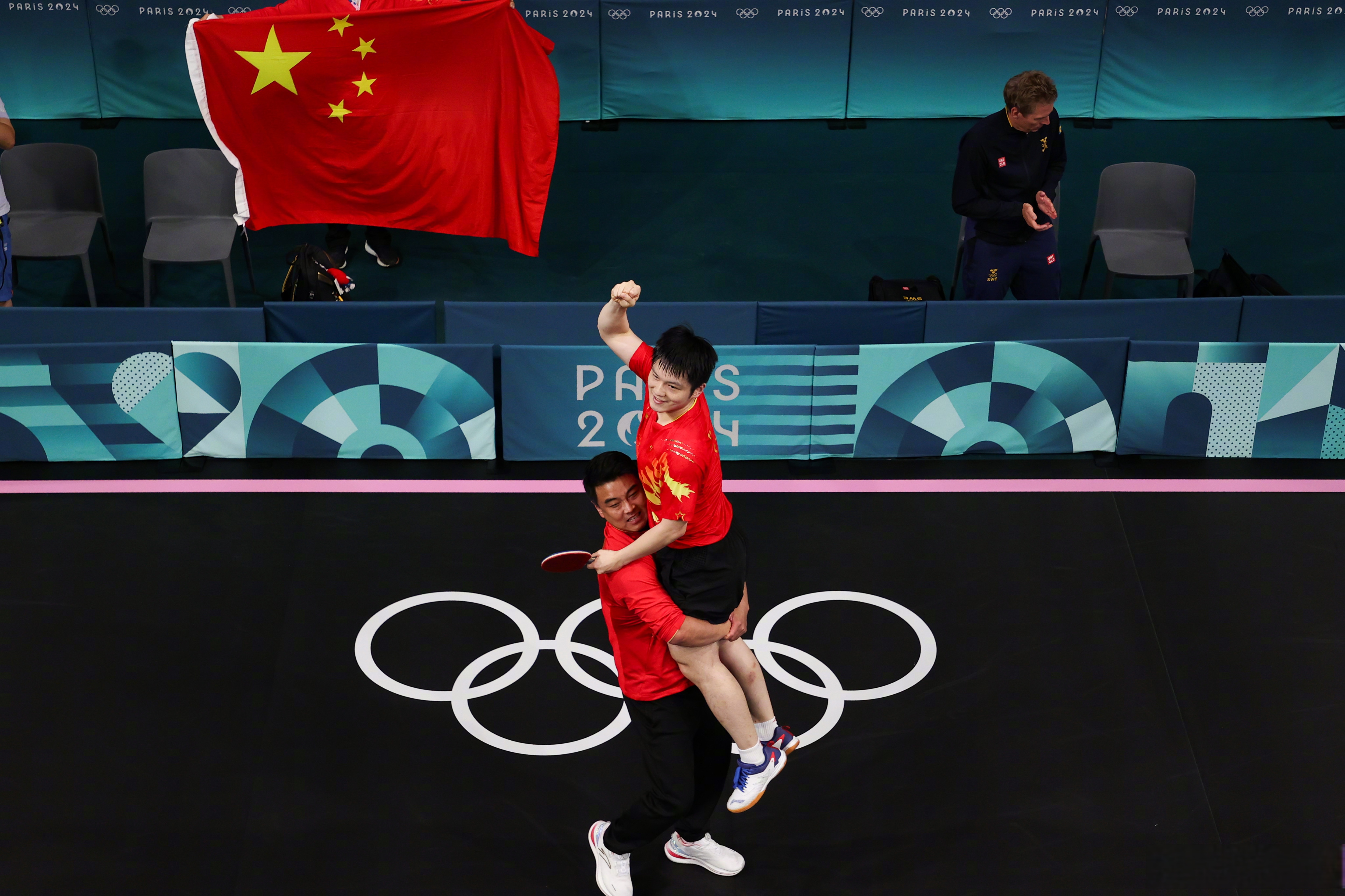 法国队险胜日本队，樊振东点燃赛场