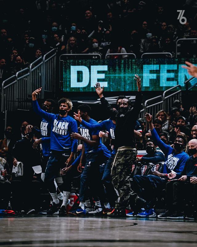 鹈鹕碾压山东队，恩比德点燃赛场