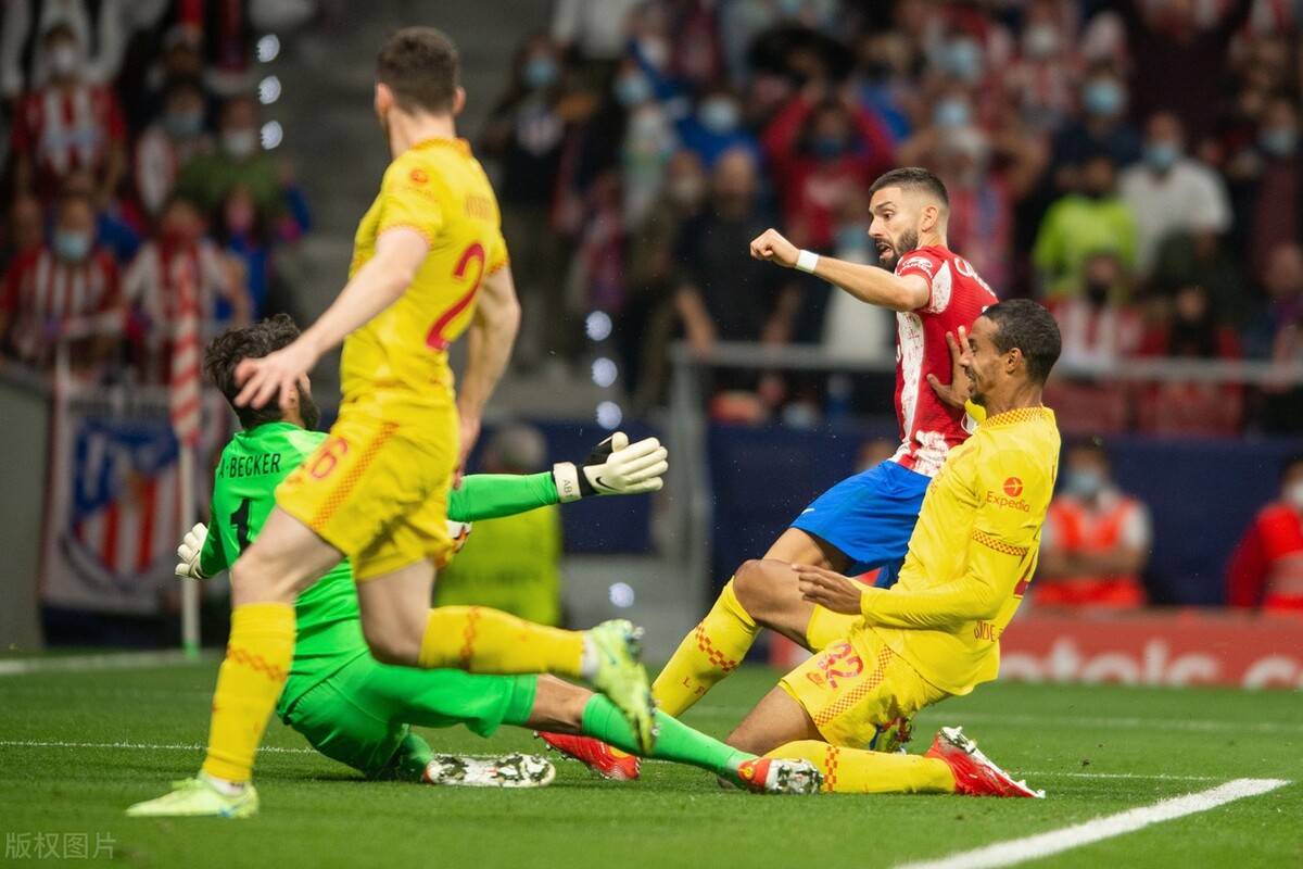 里昂绝杀曼城，卡拉斯科关键制胜