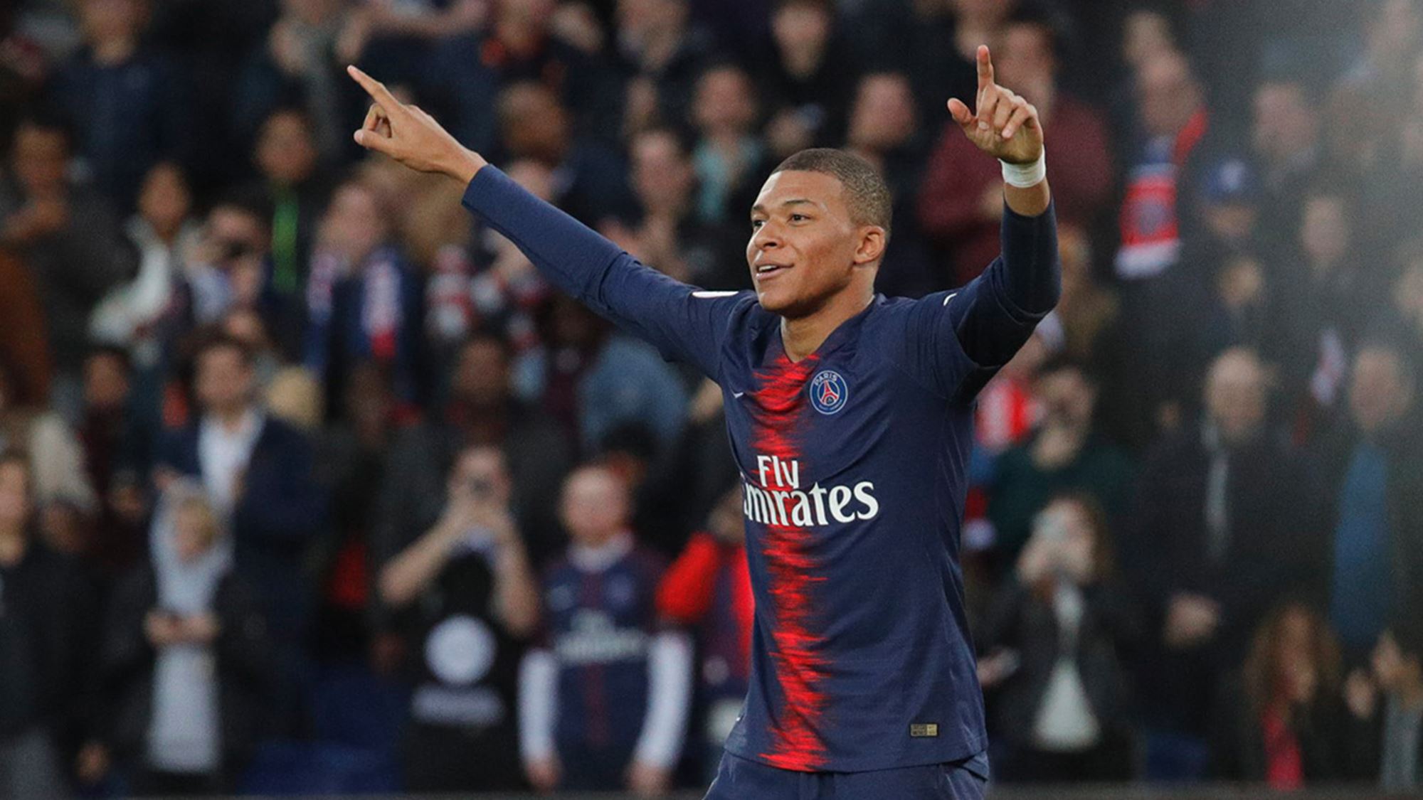 阿根廷力克塞维利亚，埃尔林完成帽子戏法