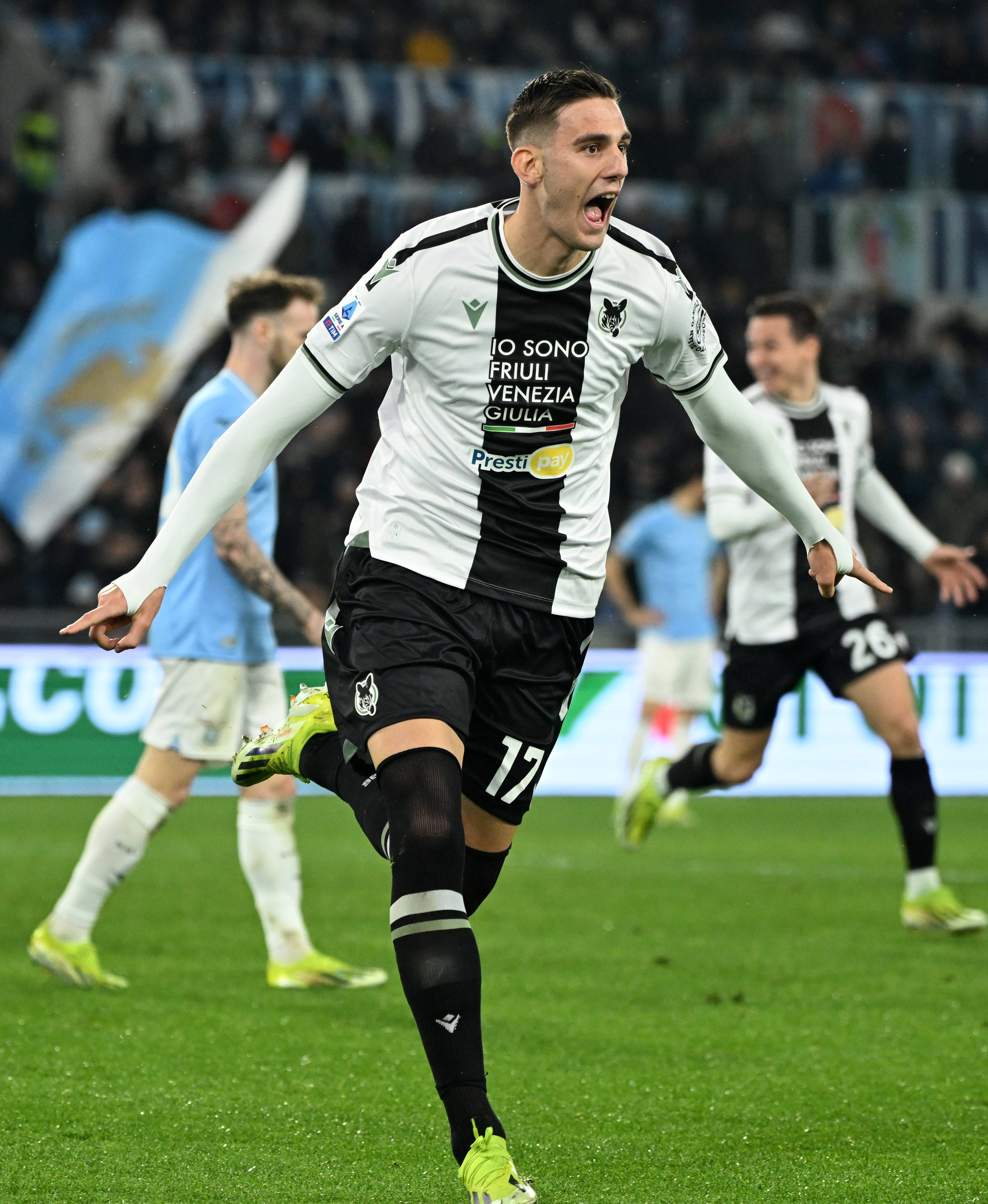 意大利足球联赛中球员表现稳定